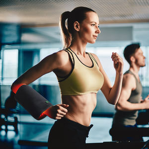 Terapi Cahaya Inframerah Dekat LED 660nm untuk Menghilangkan Rasa Sakit dengan Lampu Merah 850NmNIR untuk Sabuk Terapi Tangan Di Rumah - Product Image 3