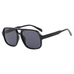 <span class=keywords><strong>Occhiali</strong></span> <span class=keywords><strong>da</strong></span> <span class=keywords><strong>Sole</strong></span> Vintage Retrò con Doppio Ponte Quadrati 2025 UV400 Montatura Ottica in PC Logo Personalizzato <span class=keywords><strong>Donna</strong></span> Uomo <span class=keywords><strong>Aviator</strong></span> Leopardato - Product Image 5