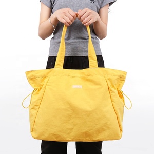 Changrong unisex Nylon Tote túi xách tùy chỉnh phong cách cổ điển với logo cho mua sắm Workout bãi biển du lịch lót da - Product Image 6