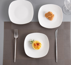 Assiette carrée à coins arrondis en porcelaine fine de 7 pouces, en stock, prix usine, vente en gros, logo personnalisé pour hôtels et restaurants - Product Image 6