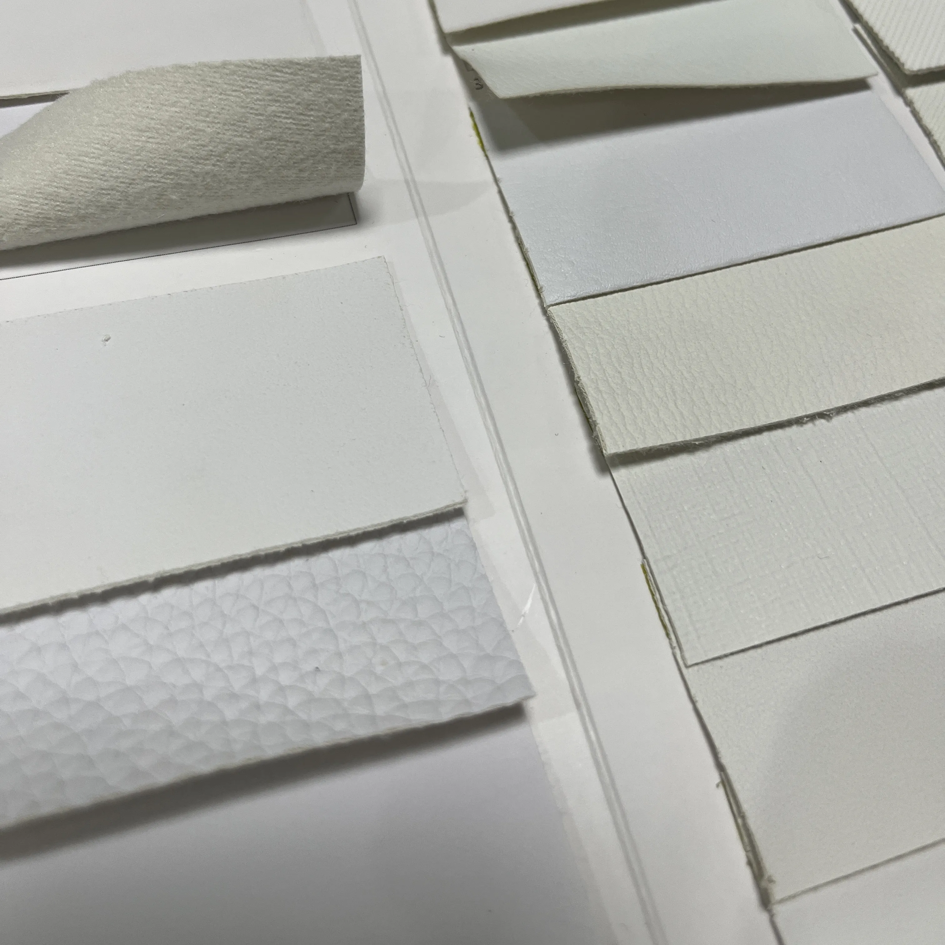 Couro sintético de pvc impresso branco digital para logotipo, imagem coloração direta grande área da fábrica da china