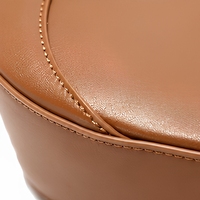 Sac à main croissant pour femme en cuir PU avec boucle en D, idéal pour la vente en gros et le développement personnalisé en boutique