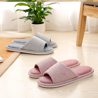 Zapatillas de algodón de estilo japonés para mujer, zapatos de interior antideslizantes informales para primavera y otoño, piel suave de PVC fabricada por Acme Company