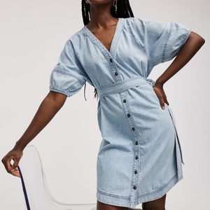 Robe en jean boutonnée à manches courtes pour femme, haute qualité, tendance, décontractée, mini-robe pour tous les jours, 2025 - Product Image 2