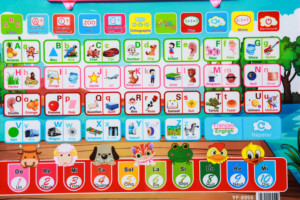 Tableau d'apprentissage de l'alphabet bilingue <span class=keywords><strong>français</strong></span>-anglais, jouet éducatif interactif pour enfants, piano parent-enfant - Product Image 4