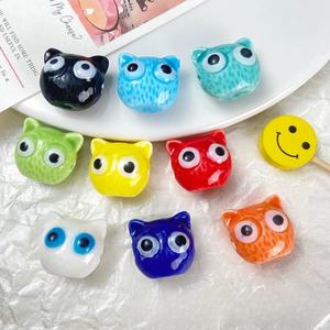 <span class=keywords><strong>Perles</strong></span> colorées en forme <span class=keywords><strong>de</strong></span> chat en céramique bricolage fait à la main petit chat <span class=keywords><strong>perles</strong></span> en vrac avec trou droit pour collier Bracelet <span class=keywords><strong>lot</strong></span> accessoire - Product Image 3