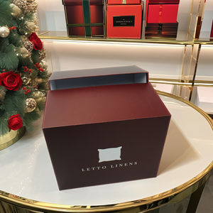 صناديق من الورق المقوى بغطاء وقاعدة للبيع بالجملة ذات العلامات التجارية للأحذية والجوارب والفراء مع النقش - Product Image 5