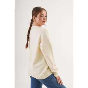 Pull tricoté à col rond brodé motif ours en peluche crème, style coréen décontracté, imprimé hiver avec appliques frontales – Vente en gros - Product Image 1