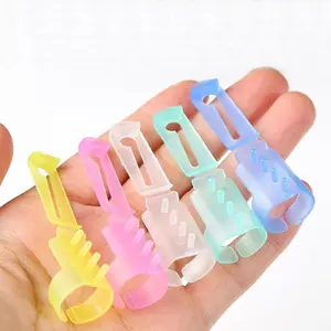 Herramienta <span class=keywords><strong>de</strong></span> Hilado <span class=keywords><strong>de</strong></span> Plástico al por Mayor, Guía <span class=keywords><strong>de</strong></span> Hilos para Tejer y Crochet, <span class=keywords><strong>Dedal</strong></span> para Crochet - Product Image 1
