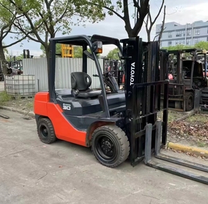 Venta caliente <span class=keywords><strong>Toyota</strong></span> FD30 Carretilla elevadora usada 3ton en buenas condiciones para la venta Hecho en Japón Bajo aceite y seguridad - Product Image 2