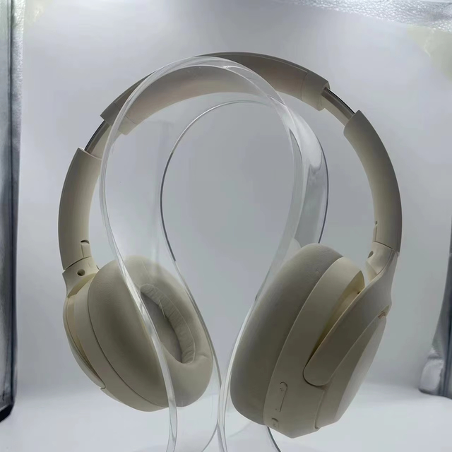 Wireless Headphones with Active Over Ear Noise Cancelling and Mic, Deep Bass