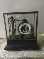 Horloge de table/bureau mécanique de style français, en laiton antique et cuivre, avec roulement à billes industriel et bois de rose massif