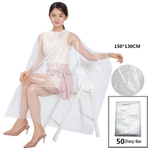 Capa de Peluquería <span class=keywords><strong>Desechable</strong></span> de Plástico Popular para Cortar el Cabello, Bata de Peluquería con Logotipo Personalizado - Product Image 2