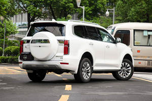 YKMOTORS 2025 Nuovo Great Wall Tank <span class=keywords><strong>500</strong></span> 3.0T Benzina Ibrido 5 Posti SUV 4WD 250-300CV Sistema Ibrido Leggero 48V Automatico Guida a Sinistra - Product Image 2