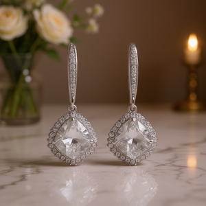 Boucles d'oreilles classiques plaquées rhodium avec cristal de zircon taille princesse, design géométrique, pour femmes, bijoux de mariage - Product Image 2