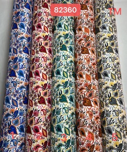 Jupes en tissu rayonne 100% à la vente chaude, motif floral personnalisé, tissage chalis, doux, imprimé 45S, léger, extensible, respirant - Product Image 1