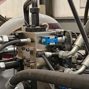 <span class=keywords><strong>Presse</strong></span> hydraulique <span class=keywords><strong>verticale</strong></span> à quatre colonnes et quatre poutres de 400 tonnes à haut rendement pour les boules de bain de sel, configuration économe en énergie - Product Image 4