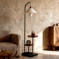 Lampe sur pied en bois et métal avec étagères et abat-jour en tissu pour salon, chambre à coucher, chevet - Prix d'usine en gros