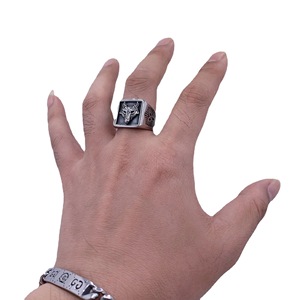 Anillo de zorro para hombre, acero inoxidable, diseño de animales, joyería de regalo plateada retro 216016 - Product Image 4