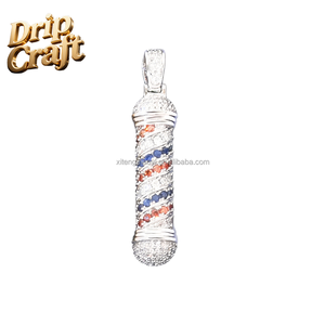 Collana con Ciondolo Cilindrico Stile Hiphop Barbershop, Gioiello Trendy in Rame con Accenti di Zirconi, Perfetto per Chi Ama la Parrucchiera - Product Image 3
