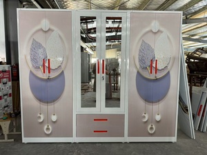 Armoire moderne de luxe en métal avec portes battantes thermolaquées, accents dorés, portes miroir et tiroirs de rangement - Product Image 5