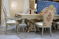 Ensemble de table à manger moderne de luxe, table rectangulaire dorée en métal avec 4 chaises pour hôtels