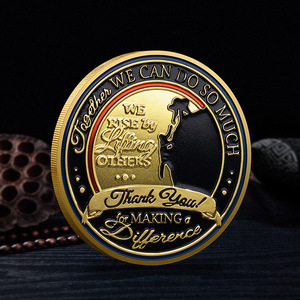 Token Ispirazionale di Gentilezza, Regalo Motivazionale per Volontari e Attivisti Comunitari |   Croce Premio della Gratitudine in Metallo Dipinto - Product Image 4