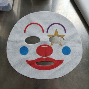 Mascherina Facciale Personalizzata con Stampa Fantasia, Divertente e Pronta per Selfie, in Tessuto con Cartoni Animati, Inchiostro per Alimenti, Substrato in Tessuto Non Tessuto Sicuro - Product Image 3