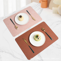 Nouveau Set de Table en Cuir Haut de Gamme Luxe, Tapis de Table Occidental Anti-Chaleur et Anti-Huile, Tapis de Table Épais en Tissu