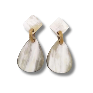 Pendientes de Cuerno Natural en Oferta, Joyería Ligera Hecha a Mano para Mujer, Estilo Boho y Tribal Único - Product Image 1