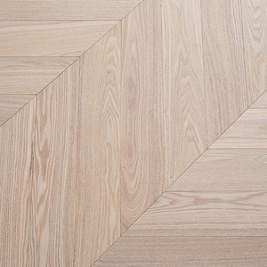 Parquet en bois véritable multicouche AVANTIMORA FSC, chêne brossé, grade AB, écologique, système T&G, 15 mm, durable, chevron, pour maison - Product Image 1