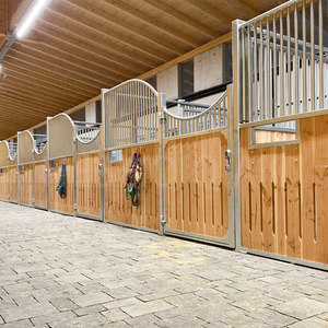 อุปกรณ์คอกม้าขนาด 3.6 x 4 เมตร แบบชั่วคราว มาตรฐาน ทำจากไม้ไผ่ โรงงานผลิตคอกม้า - Product Image 4