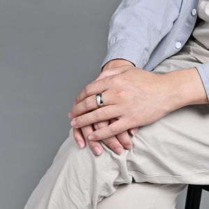 Unisex yunnique style smooth titanium steel <b>ring</b>, unisex <b>couple</b> <b>ring</b>, simple design, high-end pinky <b>ring</b> - Product Image 2