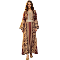 Ensemble Abaya Kaftan brodé à col en V en deux pièces avec ceinture à la taille, robe longue à manches longues pour femmes musulmanes, occasions de fête et de festival