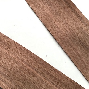 <span class=keywords><strong>Placage</strong></span> de bois de <span class=keywords><strong>noyer</strong></span> américain naturel coupé en quartiers, ligne droite - Product Image 4