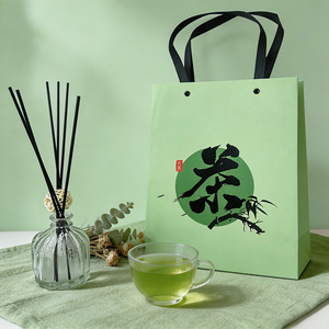 Sac de shopping en carton de luxe en gros, sac en papier gaufré avec poignée en cordon pour les ventes en boutique - Product Image 2
