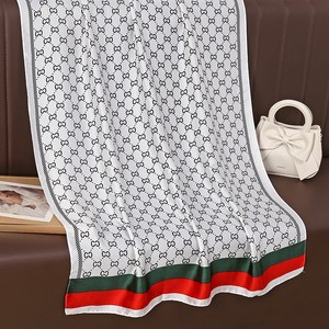 <span class=keywords><strong>Foulard</strong></span> <span class=keywords><strong>Vintage</strong></span> da Donna in Poliestere Effetto Seta Stampato Floreale, Design di Lusso ed Elegante, Scialli Lunghi, Coprispalle, Stole da Spiaggia Estive - Product Image 3