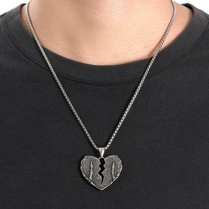 Yunnique Collar con colgante de corazón de acero inoxidable, estilo punk, unisex, regalo, joyería - Product Image 4
