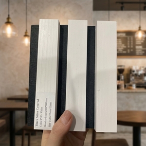Panneau acoustique en <span class=keywords><strong>bois</strong></span> à lattes, finition blanche, absorption acoustique haute performance - Product Image 4