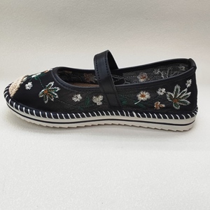 Chaussures de marche pour femmes automne/printemps, espadrilles OEM légères, souples, respirantes, en maille, à enfiler, semelle antidérapante, confortables et décontractées - Product Image 5