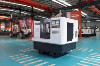 TCK6332 TCK6336 TCK6340 TCK6340S Centre de tournage CNC de haute précision Petit lit incliné Mini tour CNC
