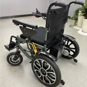 Fauteuil roulant motorisé portable à longue portée pour personnes âgées Fauteuils roulants électriques pliables Nouveaux fauteuils roulants tout terrain robustes - Product Image 5