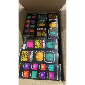 Jouets anti-stress pour les doigts, chat et chien Schylling, très demandés - Product Image 5