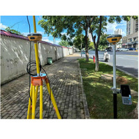 Ensemble Hi-Target V200 RTK Base et Rover - Certifié IP68 - Température de fonctionnement de -45 à 75°C - Initialisation rapide en 8 secondes + Bluetooth/WiFi - MOQ 1 ensemble