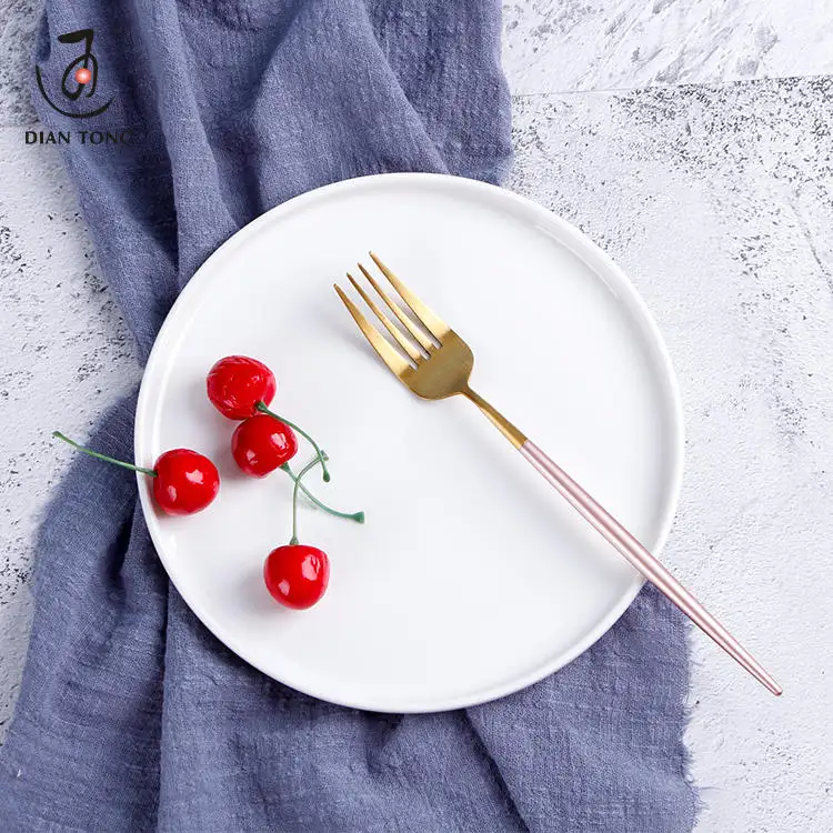 DianTong özel logo 7/8/10 inç restoran catering düz porselen beyaz tatlı tabağı yuvarlak seramik yemek tabağı