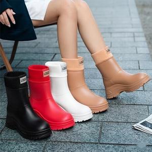 <span class=keywords><strong>Bottes</strong></span> <span class=keywords><strong>de</strong></span> <span class=keywords><strong>pluie</strong></span> imperméables à plateforme, bottines épaisses et <span class=keywords><strong>chaudes</strong></span>, chaussures tendance décontractées pour femmes - Product Image 1