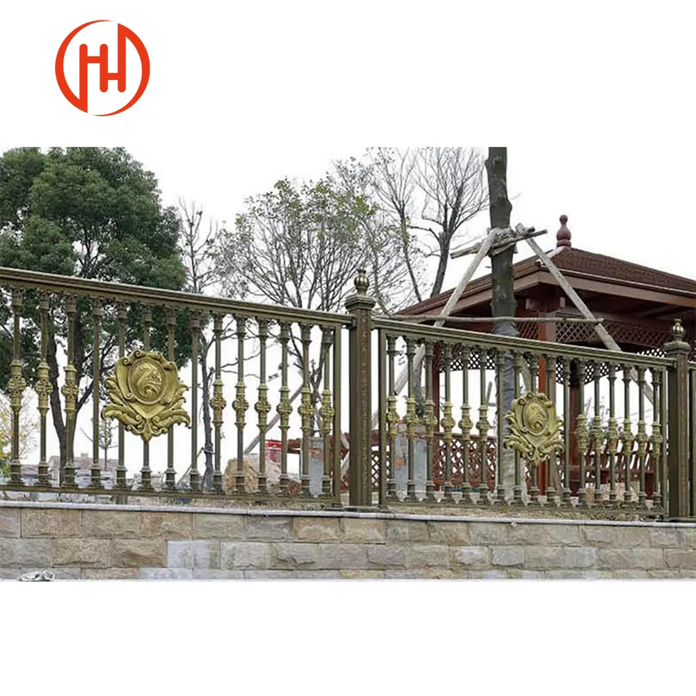 Cerca decorativa de alumínio fundido com design popular e portão de ferro fundido para cercas