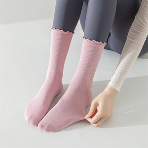 Yoga Socks Mid Calf Non Slip Solid Color Pure Cotton Women's Yoga Practice Socks - Product Image 4