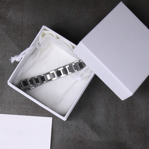 <span class=keywords><strong>Bracciale</strong></span> in Acciaio Inossidabile con Motivo a Coccodrillo di Alta Gamma, Geometrico, Unico ed Elegante, con Scatola e Sacchetto - Product Image 4
