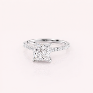 Élégante bague en or blanc/rose/jaune 18 carats plaqué rhodium avec diamant de laboratoire taille princesse et accents ronds, certifiée IGI - Product Image 1
